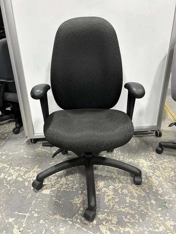 Used Chairs for sale - Ufficio Furniture - Call Us Now!