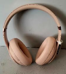 Beats x Kim Bluetooth Over- Ear Headphones (32510722)