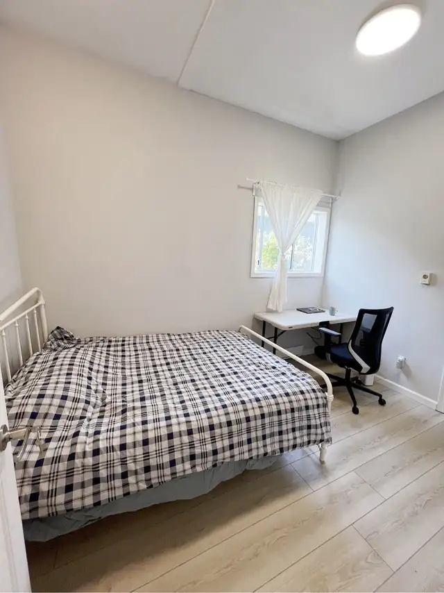 Furnished Private Room – Downtown Nanaimo | 6 min to VIU