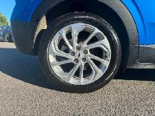 2023 CHEVROLET BOLT EUV LT - Photo 9