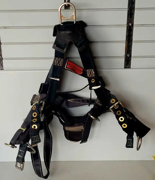 Elk River Safety Harness and Lanyard Kit (23830953)