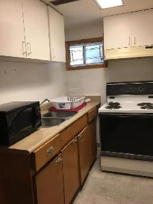 1 bedroom apartment spacious living room and dinning $1750 - Photo 3