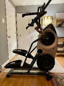 Bow Flex Max Trainer 6
