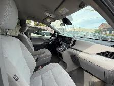 2019 Toyota Sienna L - Photo 7