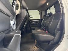 2015 Ram 1500 SPORT 4WD Crew Cab - Photo 16