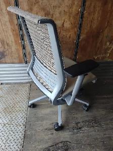 Used Chairs for Sale - Ufficio Furniture - Call Us Now! - Photo 3