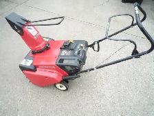 Honda Snow Blower 21 inch - Photo 3