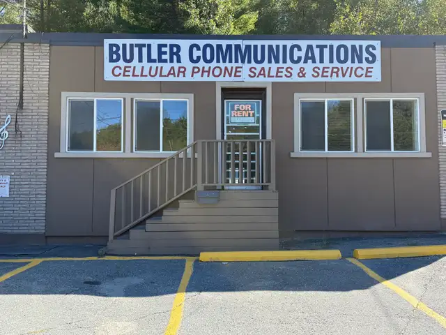 869 Kingsway for LEASE