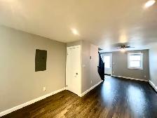 Amazing Downtown 3Bedrooms 2 Baths Apartment - Photo 16