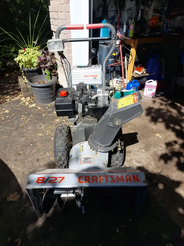 Snowblower Craftsman 8hp/27 In Auger