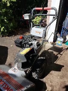 Snowblower Craftsman 8hp/27 In Auger - Photo 3