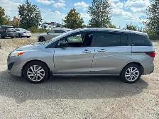 2015 Mazda5 One owner,  Good service history, Low km - Photo 2