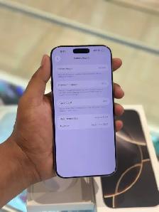 ✨ iPhone 16 Pro Max 256GB - Like New ✨ - Photo 3
