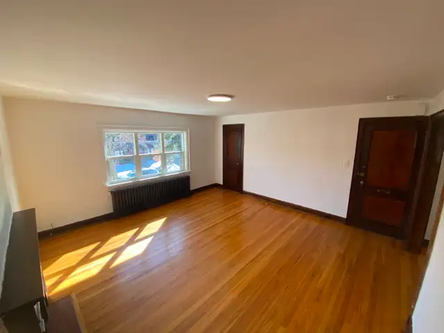 Large 1 Bedroom in Jane Subway Line (ALL INCLUDED $1998)