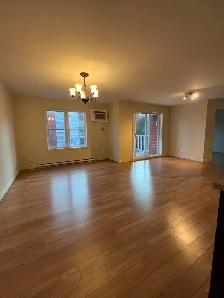 Brossard beau condo grande 4 1/2 construite en 2012 avec balcon - Photo 4