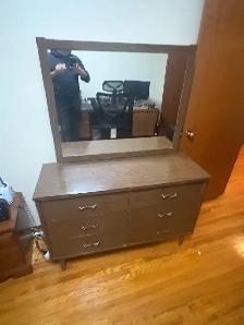 Free delivery used antique Wooden Dresser with Mirror