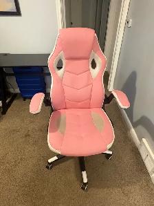 Free delivery used Velocity 24' Ergonomic Gaming Chair - Photo 4