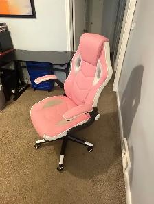 Free delivery used Velocity 24' Ergonomic Gaming Chair - Photo 6