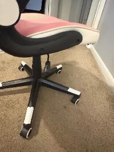 Free delivery used Velocity 24' Ergonomic Gaming Chair - Photo 7