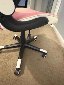 Free delivery used Velocity 24' Ergonomic Gaming Chair - Photo 8