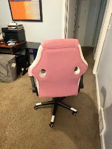 Free delivery used Velocity 24' Ergonomic Gaming Chair - Photo 9