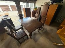 Free delivery antique solid oak dining table with 5 chairs - Photo 2