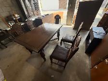 Free delivery antique solid oak dining table with 5 chairs - Photo 7
