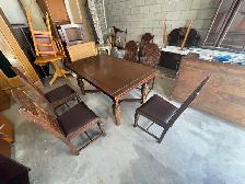 Free delivery antique solid oak dining table with 5 chairs - Photo 8