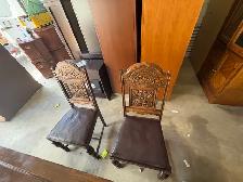 Free delivery antique solid oak dining table with 5 chairs - Photo 9