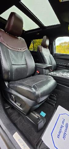 2020 Ford Explorer PLATINUM AWD /ACCIDENT FREE & ONE OWNER/ - Photo 22