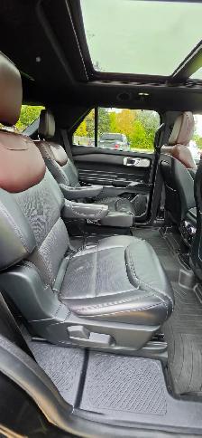 2020 Ford Explorer PLATINUM AWD /ACCIDENT FREE & ONE OWNER/ - Photo 28