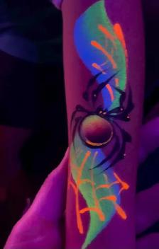 Black Light UV Glow Face Painting - Photo 3