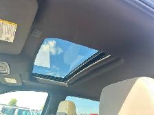 2022 GMC Sierra 1500 Limited Crew Cab SLT - Photo 17