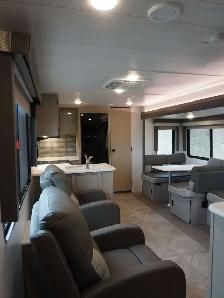 2024 Forest River Salem Platinum Rear Kitchen Panoramic Windows - Photo 12