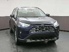 2024 Toyota RAV4 LIMITED AWD | APPLE CARPLAY | KEYLESS ENTRY | A - Photo 2