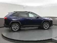 2024 Toyota RAV4 LIMITED AWD | APPLE CARPLAY | KEYLESS ENTRY | A - Photo 39
