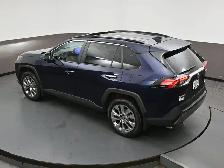 2024 Toyota RAV4 LIMITED AWD | APPLE CARPLAY | KEYLESS ENTRY | A - Photo 52
