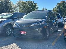 2022 Toyota Sienna LE 8-Passenger 2.5L Toyota Hybrid Efficien...