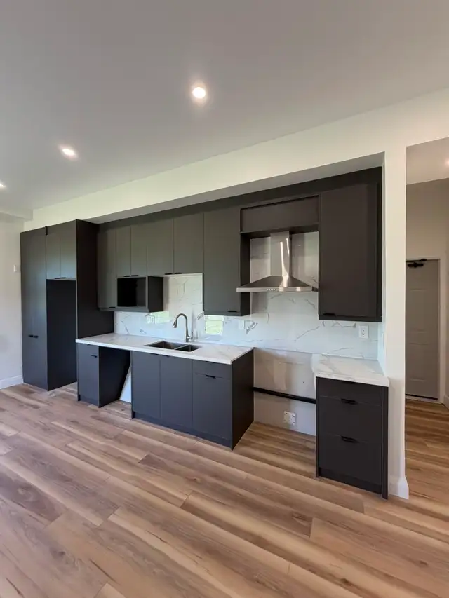 Kitchen Reno Cabinets Countertops Backsplash