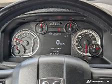 2023 Ram 1500 Classic Express Express 4x4 Crew Cab 5&amp.apos.7& - Photo 16