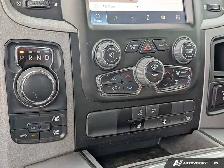 2023 Ram 1500 Classic Express Express 4x4 Crew Cab 5&amp.apos.7& - Photo 19