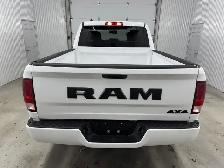 RAM 1500 Classic Express Quad Cab 4x4 2020 à vendre - Photo 5