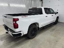 Chevrolet Silverado 1500 Custom 4x4 2023 à vendre - Photo 4