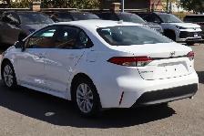 2026 Toyota Corolla LE - Photo 4