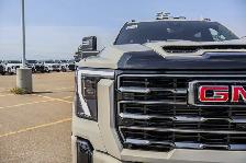 2026 GMC Sierra 3500HD AT4 - Photo 11