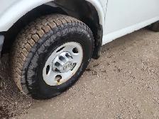 2012 Chevrolet Express - Photo 16