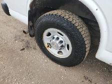 2012 Chevrolet Express - Photo 22