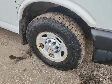 2012 Chevrolet Express - Photo 26
