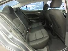 HYUNDAI ELNATRA 2018 GL AUTOMATIQUE 92 700 KM AIR CLIMATISE BLUE - Photo 11