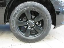 RAM 1500 CLASSIC 2022 EXPRESS CREW-CAB BOITE 5'7' 4X4 V8 5.7L HE - Photo 9